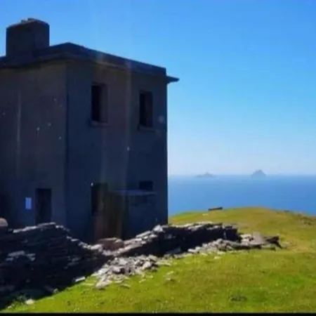 Rustic Kerry Hideaway - Cliffs Coast & Comfort * Valentia Island